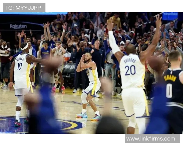 库里再创奇迹！连续10场比赛命中7个三分，NBA历史又添新纪录