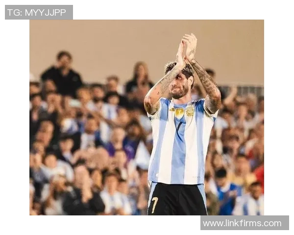 马德里竞技宣布与梅西签约,让球迷激动不已:西甲联赛迎来历史性时刻 马德里竞技宣布与梅西签约,让球迷激动不已:西甲联赛迎来历史性时刻