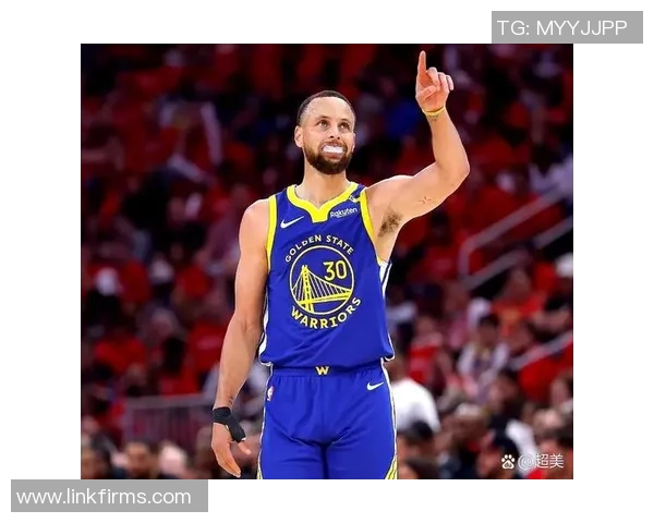 勇士队再遭伤病困扰,库里和格林状态堪忧 勇士队再遭伤病困扰,库里和格林状态堪忧