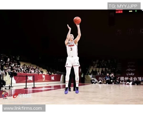 男篮CBA新赛季将迎来硬仗争夺权李刚：球队已备战多时