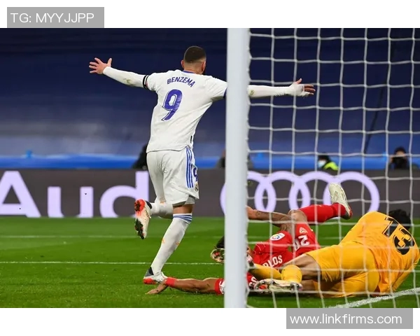 塞维利亚创下新纪录，12连胜稳坐积分榜榜首