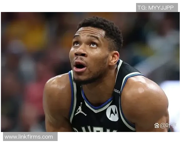 雄鹿大胜对手,字母哥砍下40分创纪录,球队再登顶峰 雄鹿大胜对手,字母哥砍下40分创纪录,球队再登顶峰