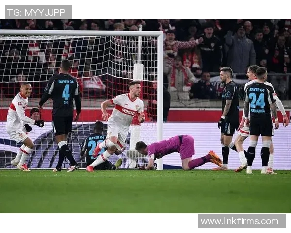 沃尔夫斯堡神奇绝杀，主场战胜汉堡！